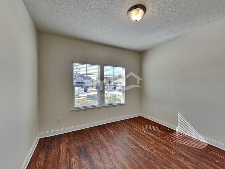 Building Photo - 34 Tristan Ct