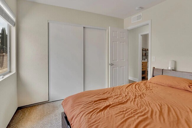 Building Photo - 43916 Silver Bow Rd