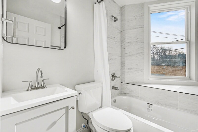 Building Photo - 3337 Reading Rd