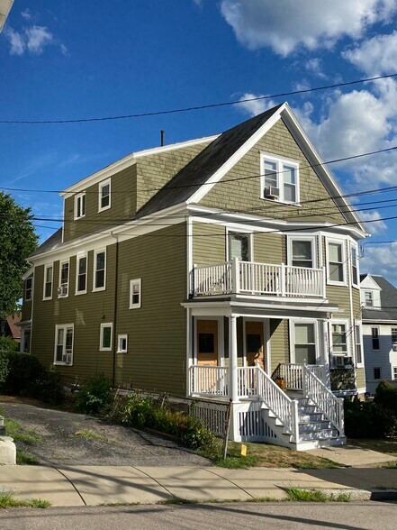 Building Photo - 31 Atkins St