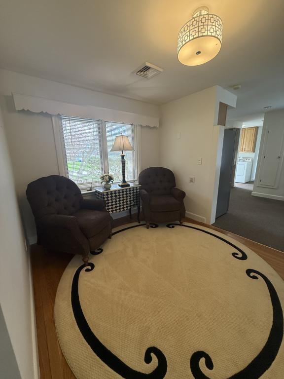 Building Photo - 76 Borden Rd