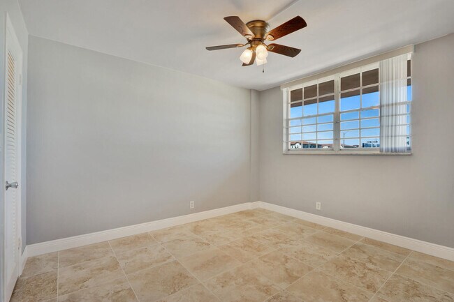 Building Photo - 4500 N Federal Hwy