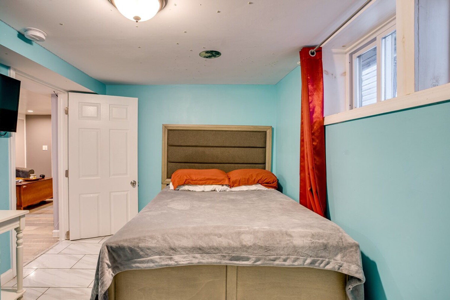 Building Photo - 787 S 13th St