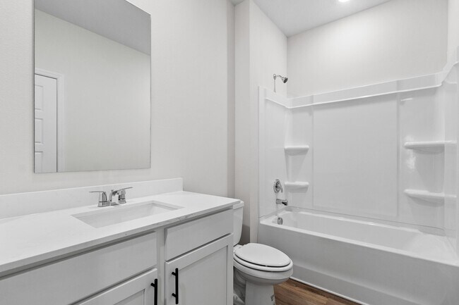 Building Photo - 515 Bienville Pl