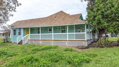Building Photo - 4955 Old Lucerne Park Rd