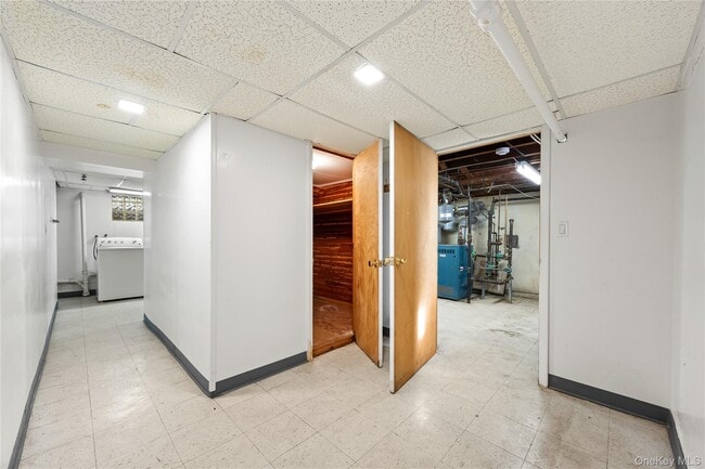 Building Photo - 2 Dale Carnegie Ct
