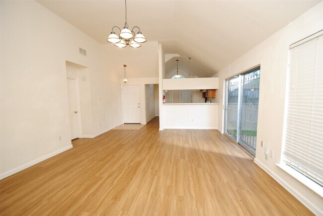 Building Photo - 6443 Marinwood Dr