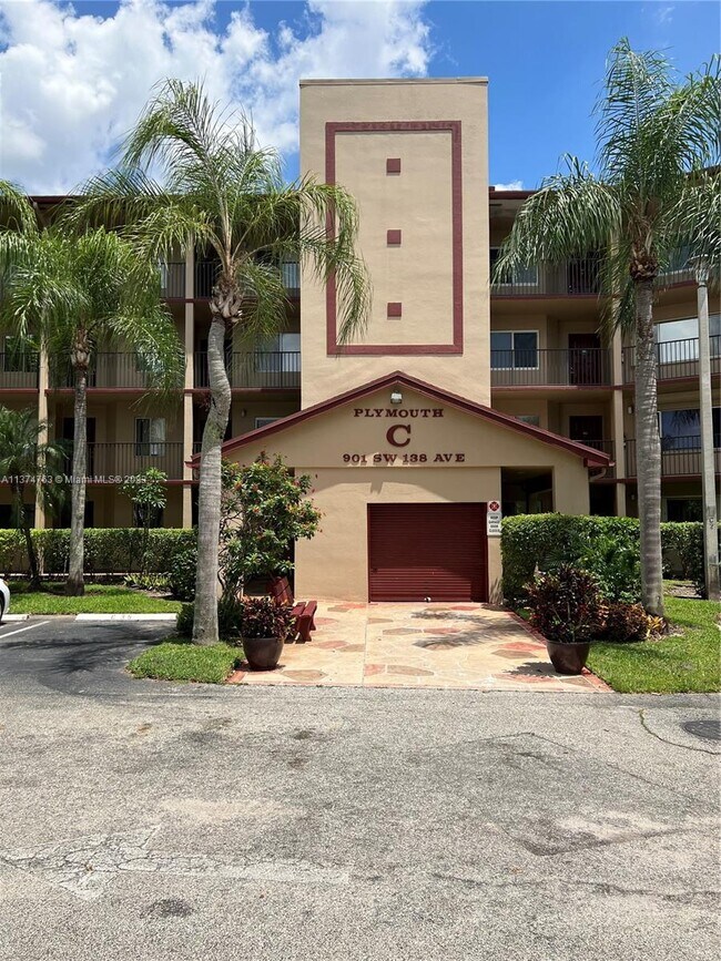 Primary Photo - 901 SW 138th Ave