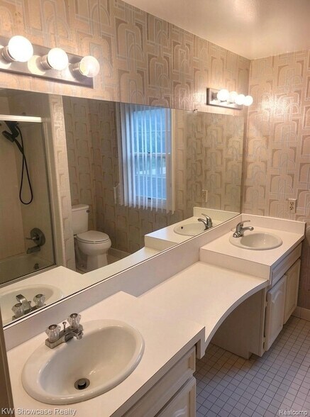 Building Photo - 5064 Far Ravine Ct