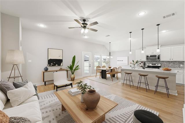 Building Photo - 1005 Hardaway Ln