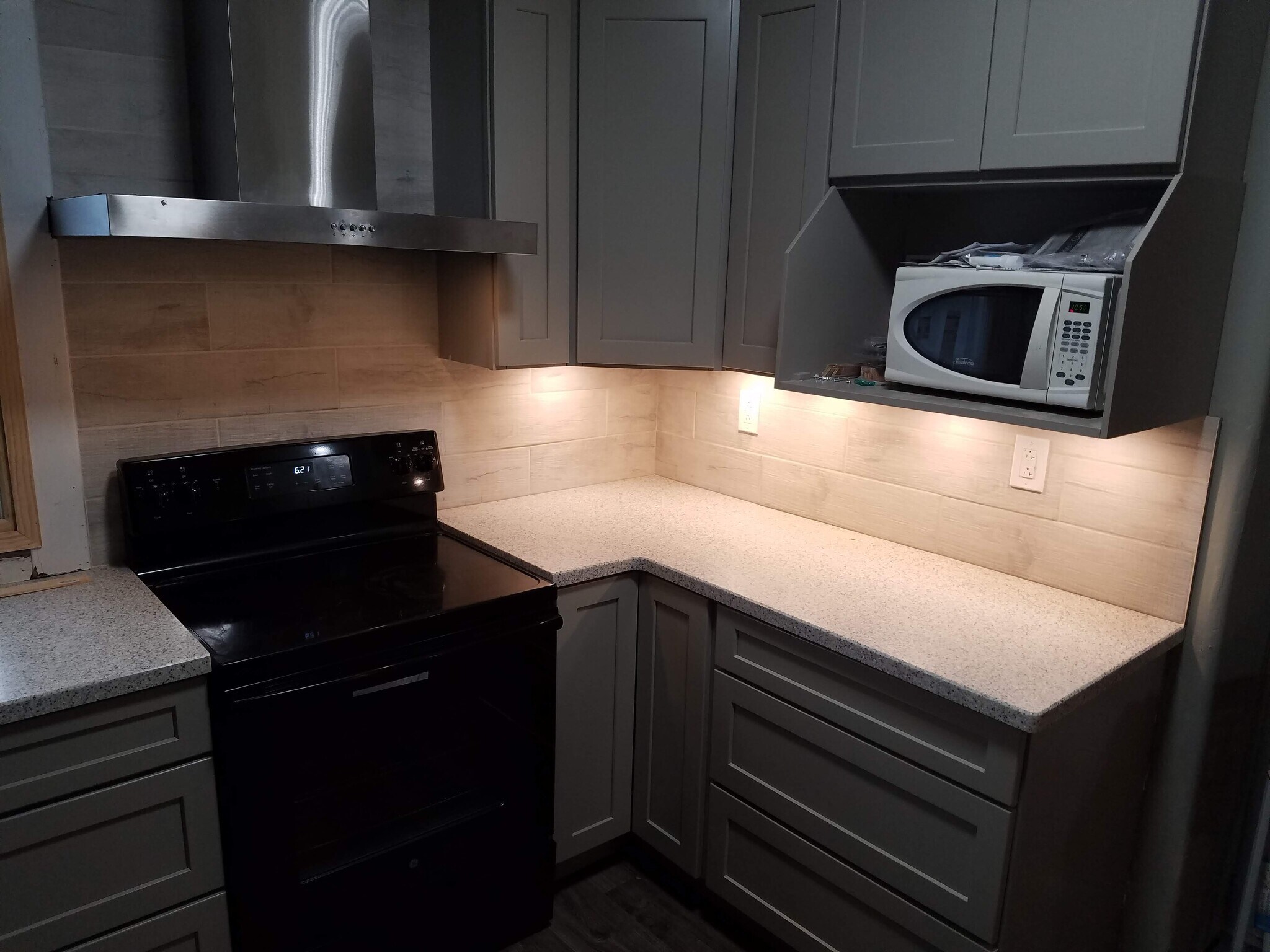 newly remodeled Kitchen - 9 Cypress Street
