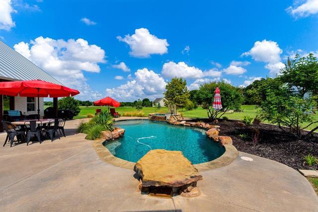 Building Photo - 6696 Paradise Dr