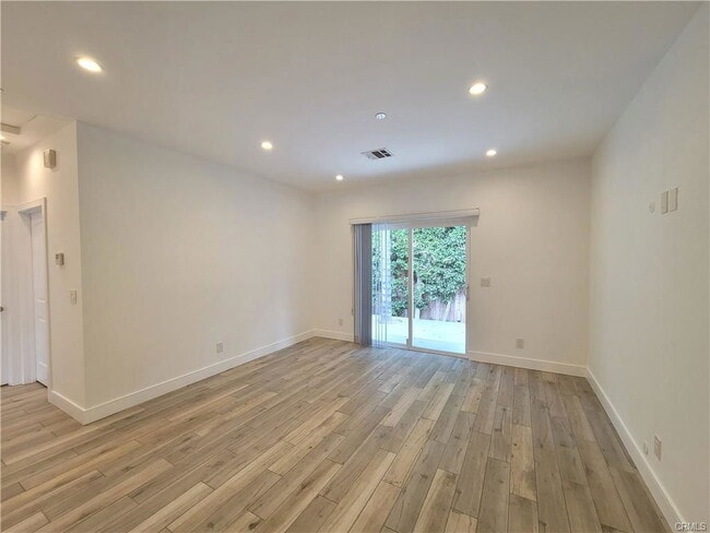 Building Photo - 5726 Cartwright Ave