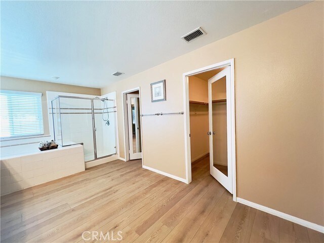 Building Photo - 17231 Greentree Dr