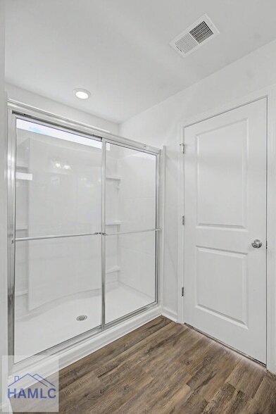 Building Photo - 137 Castaway Ct