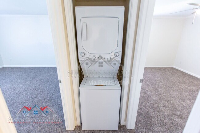 Building Photo - 8260 E Arabian Trail