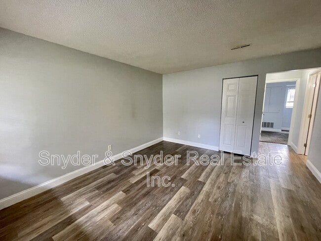 Building Photo - 2605 Terrace Ave