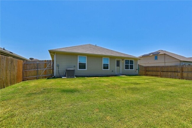 Building Photo - 401 Cassandra Dr