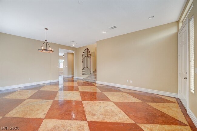 Building Photo - 9462 Castillana Ct