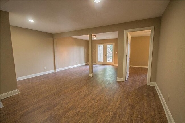 Building Photo - 3200 Cardinal Creek Cir
