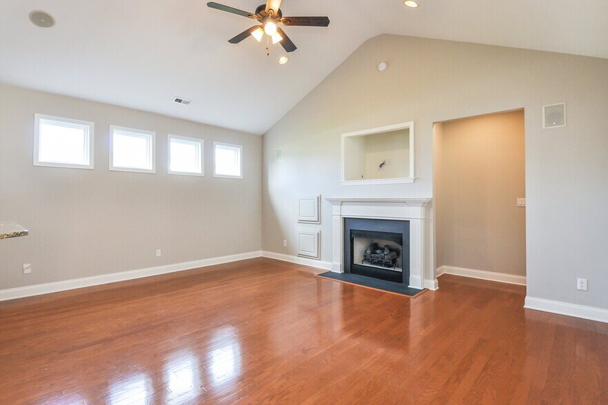 Building Photo - 278 Denby Cir