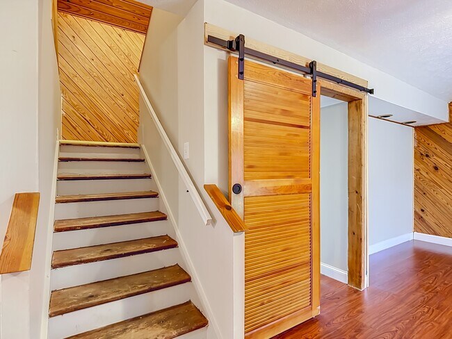 Building Photo - 5602 Ashley Oaks Dr