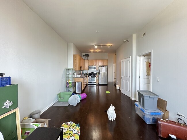 Building Photo - 1464 S Michigan Ave