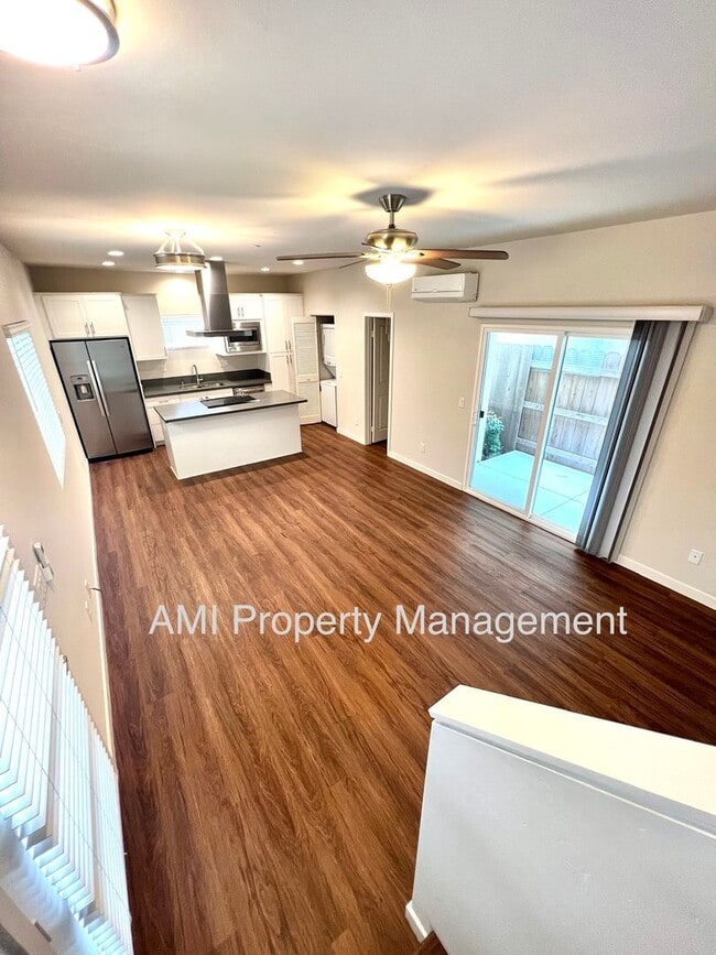 Building Photo - Brand New Two Bedroom Townhomes!! $1000 off 1st Month's Rent!!