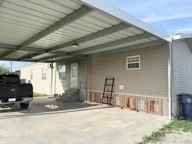 Building Photo - 314 S Riceland Rd