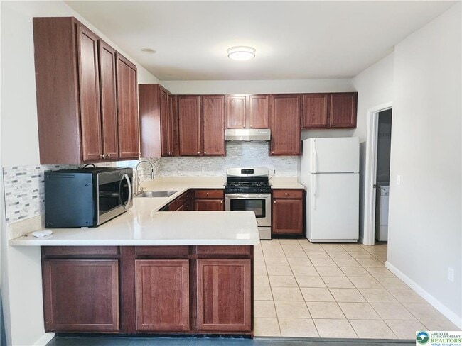 Building Photo - 254 Blue Sage Dr