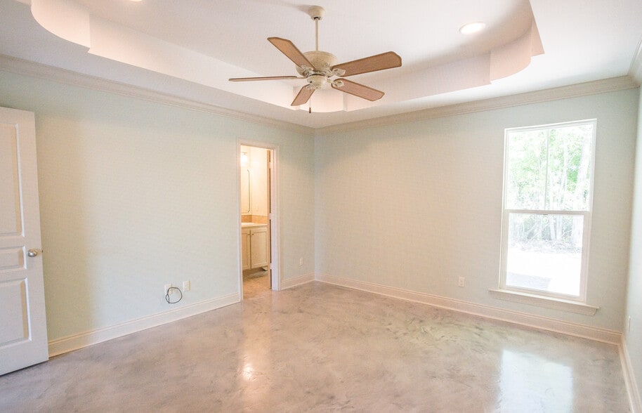 Building Photo - 1042 Timber Trails Rd