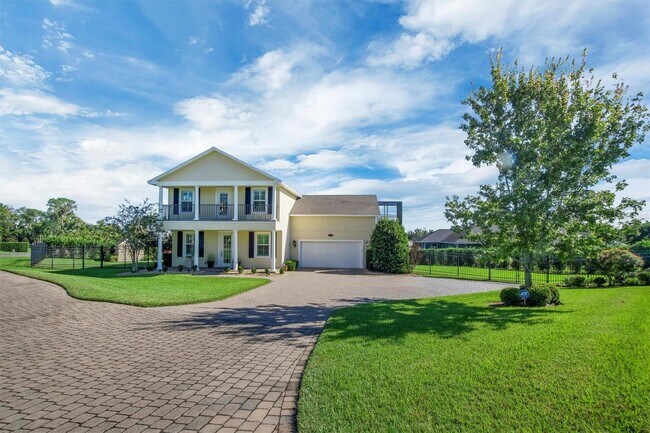 Building Photo - 2610 Grace Manor
