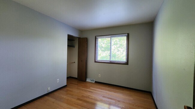 Building Photo - 3806 Sunbrook Rd