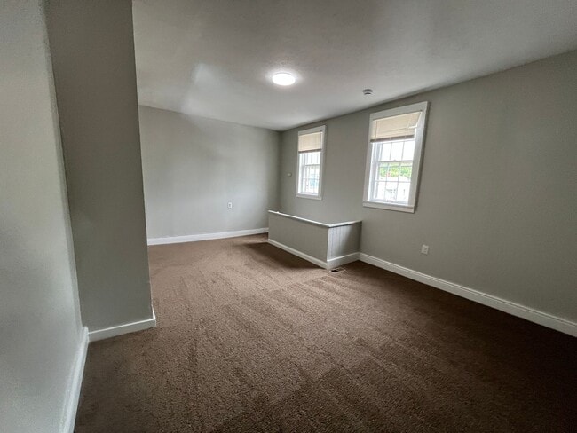 Building Photo - Renovated 3BR house in Portland