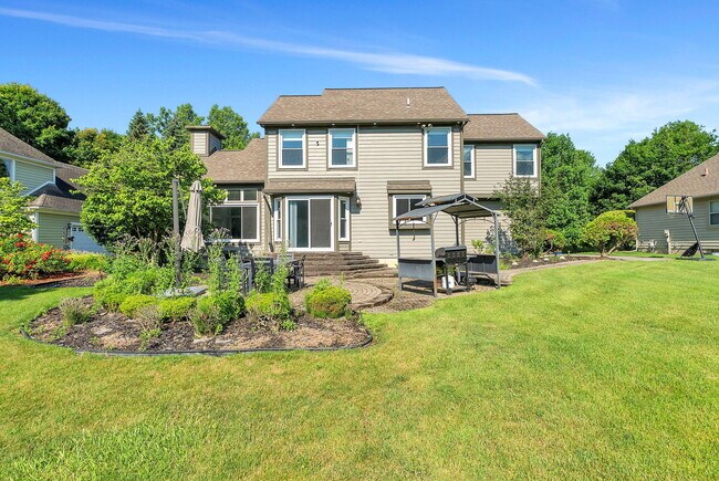 Building Photo - 4521 Links Ct