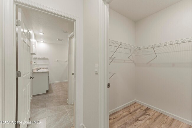 Building Photo - 1145 Dugan CIR SE