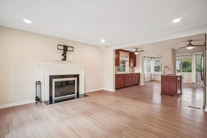 Building Photo - 4409 Westbrook Ln