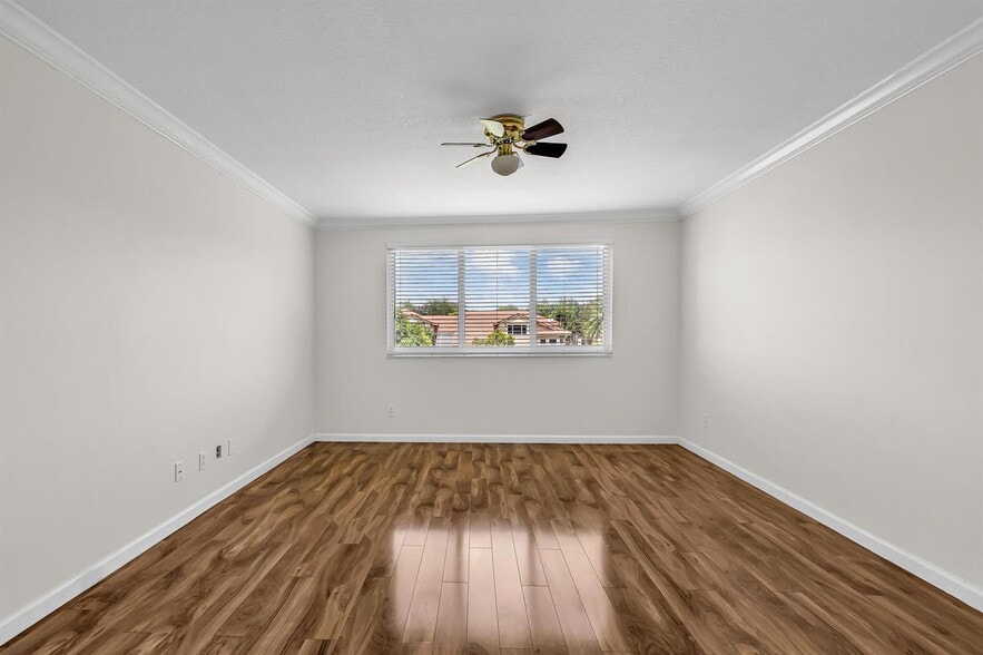 Building Photo - 12571 NW 57th Ct