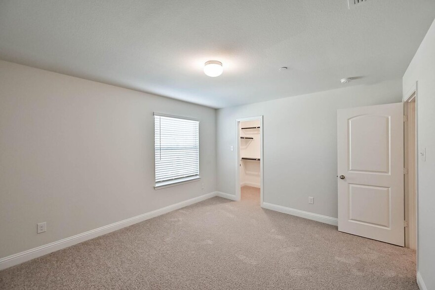 Building Photo - 4256 Mingo Dr
