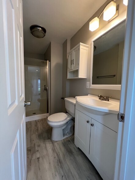 Building Photo - 1632 N Pepper St