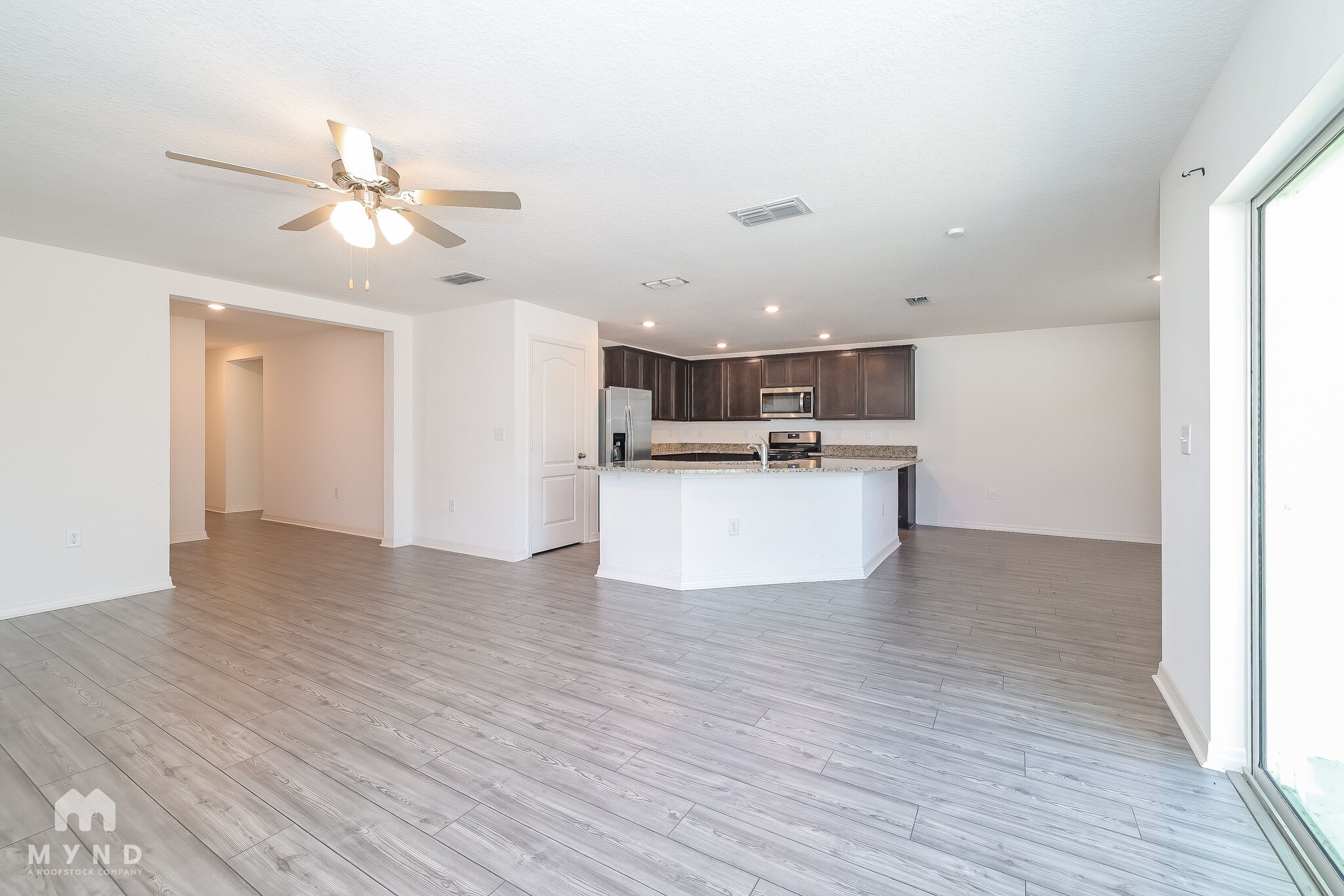 Building Photo - 393 Kensington View Dr
