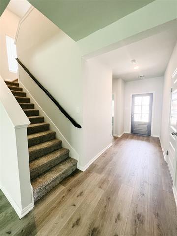 Building Photo - 529 Meadow Run Dr