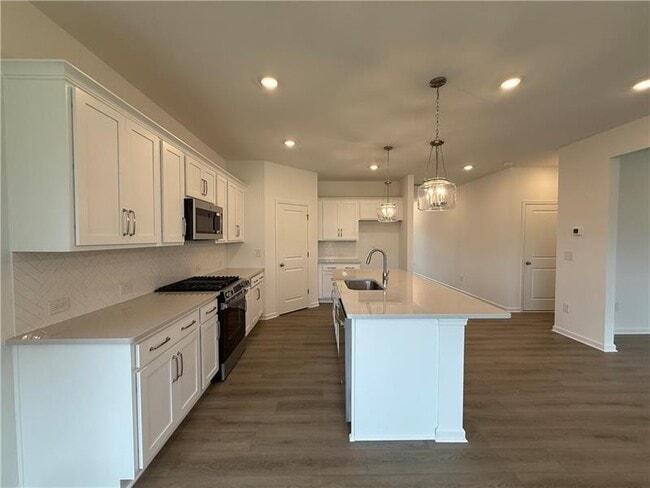 Building Photo - 5449 Hargrove Way