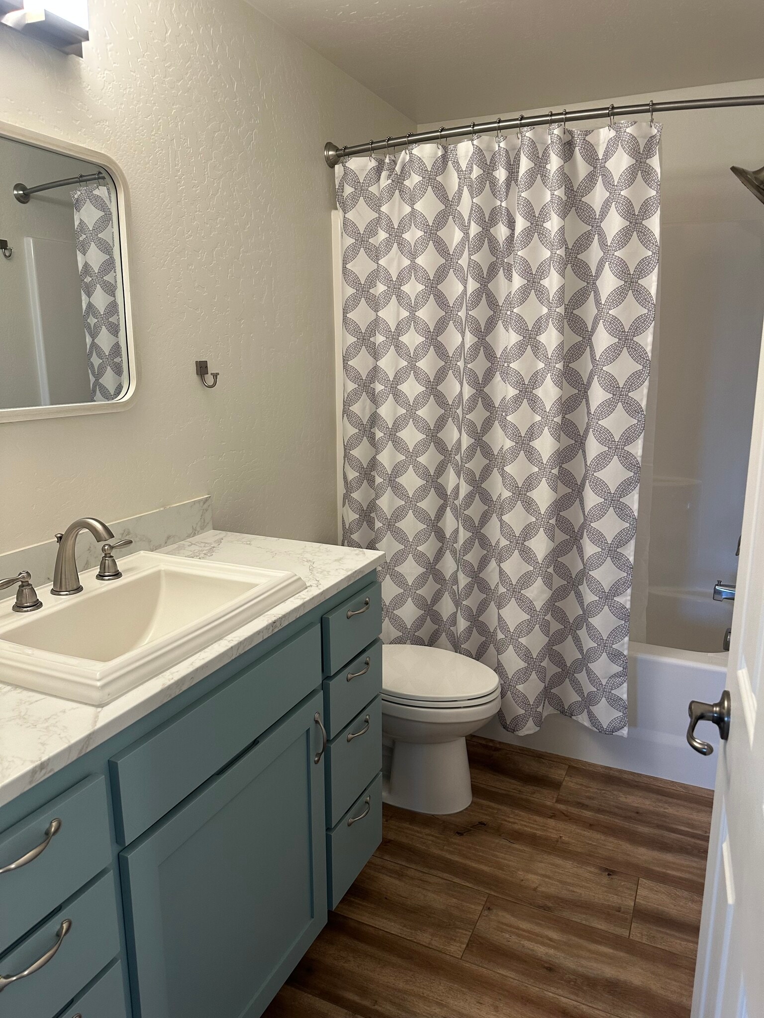 Building Photo - 309 Lithia Ave