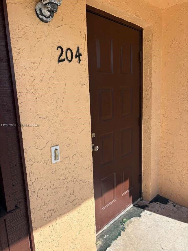 Building Photo - 5937 Forest Hill Blvd