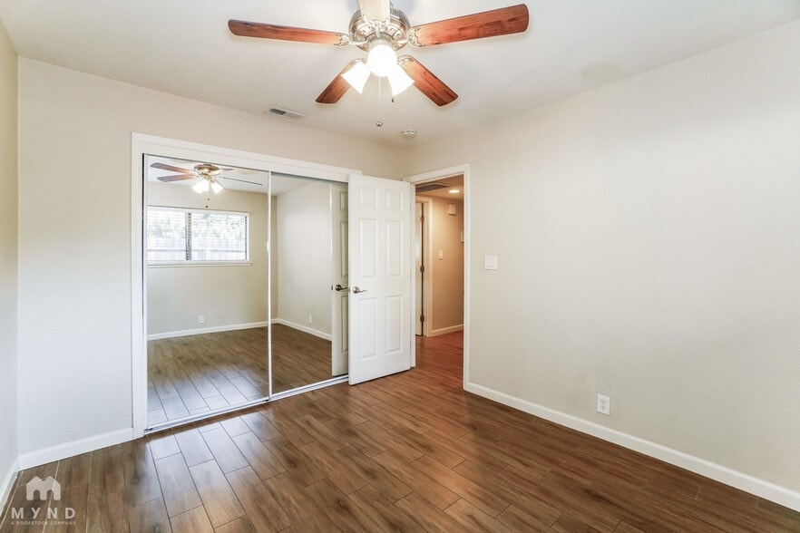 Building Photo - 2336 Villanova Cir