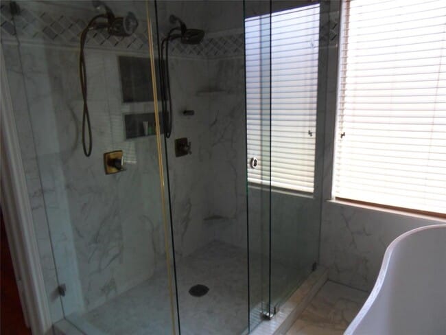 Building Photo - 524 Carismatic Ln