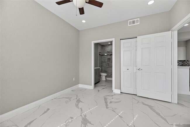 Building Photo - 9258 Lake Chase Island Way