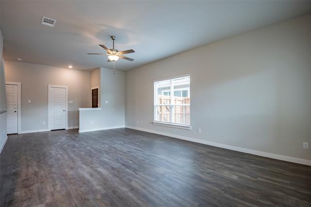 Building Photo - 644 Wheatfield Dr