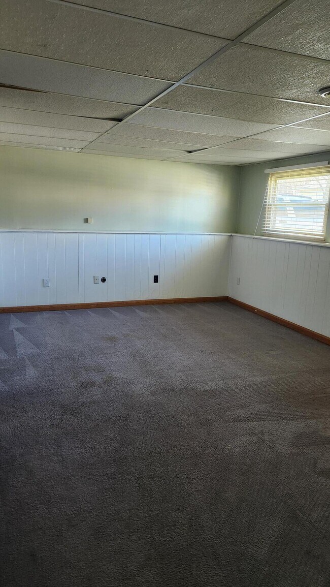 Building Photo - 620 Mistletoe Ct